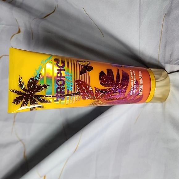 Victoria's Secret Other - Victoria's Secret Tropic Heat Body Lotion